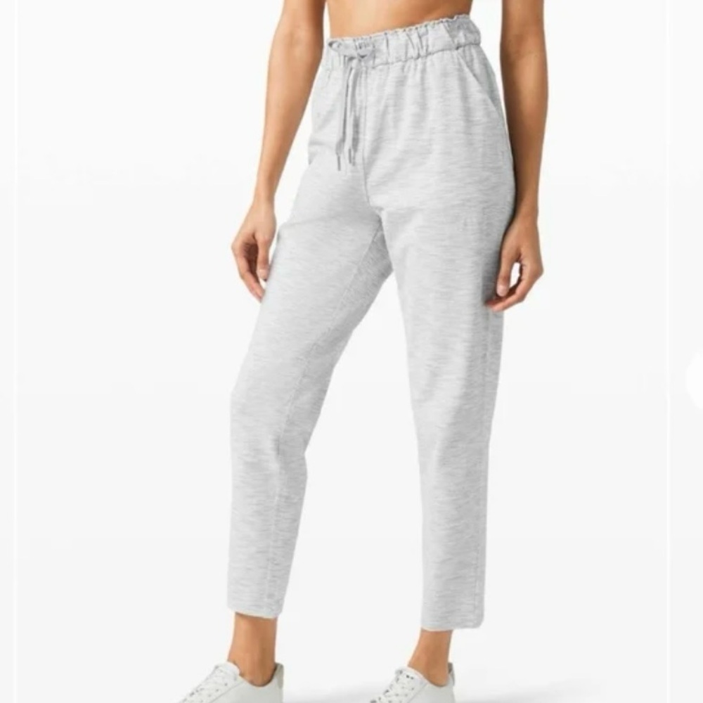 Lululemon Keep Moving Pant Size 6